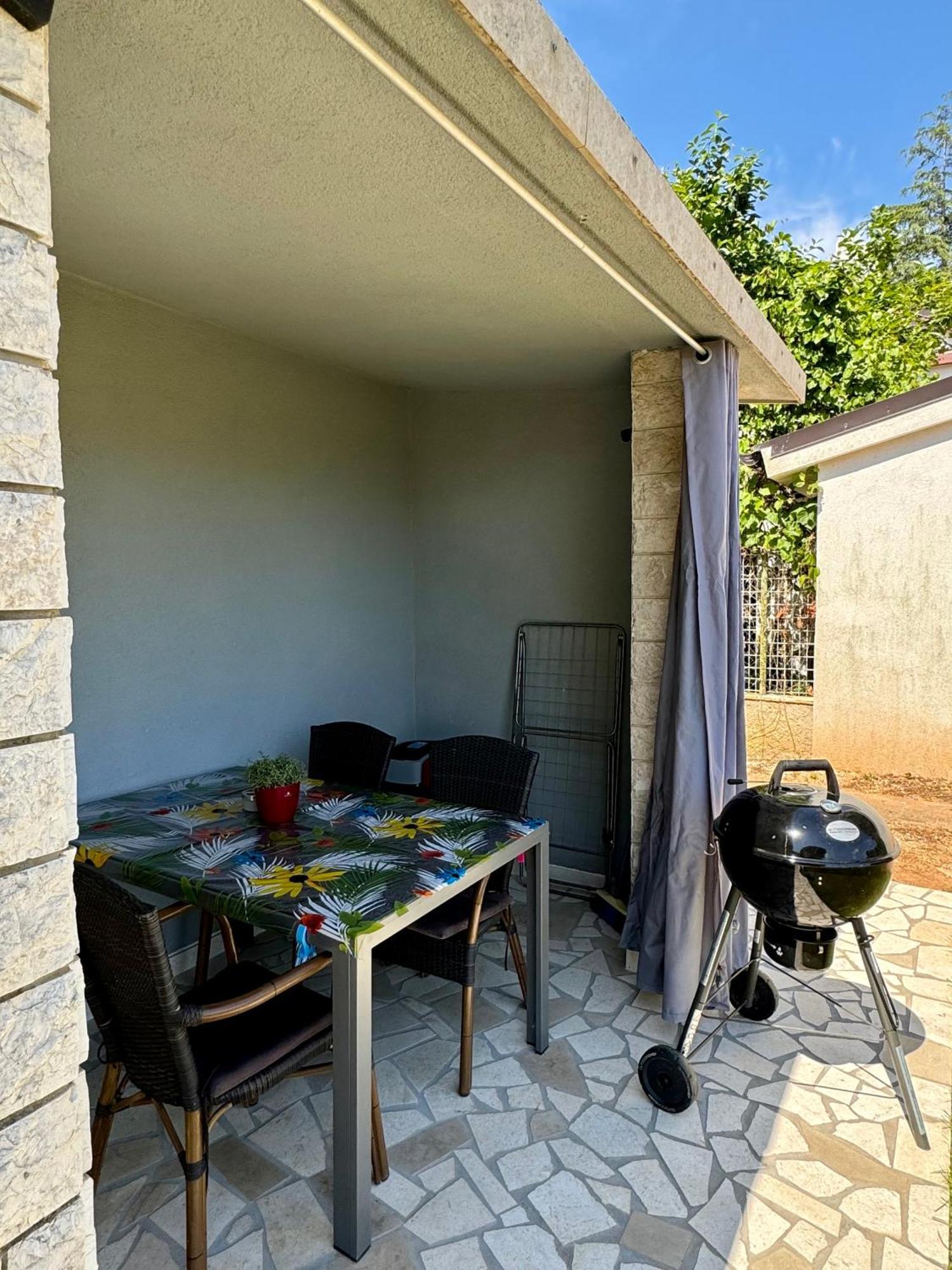 Enna Apartment B Meerblick Perfect Location Medulin Extérieur photo