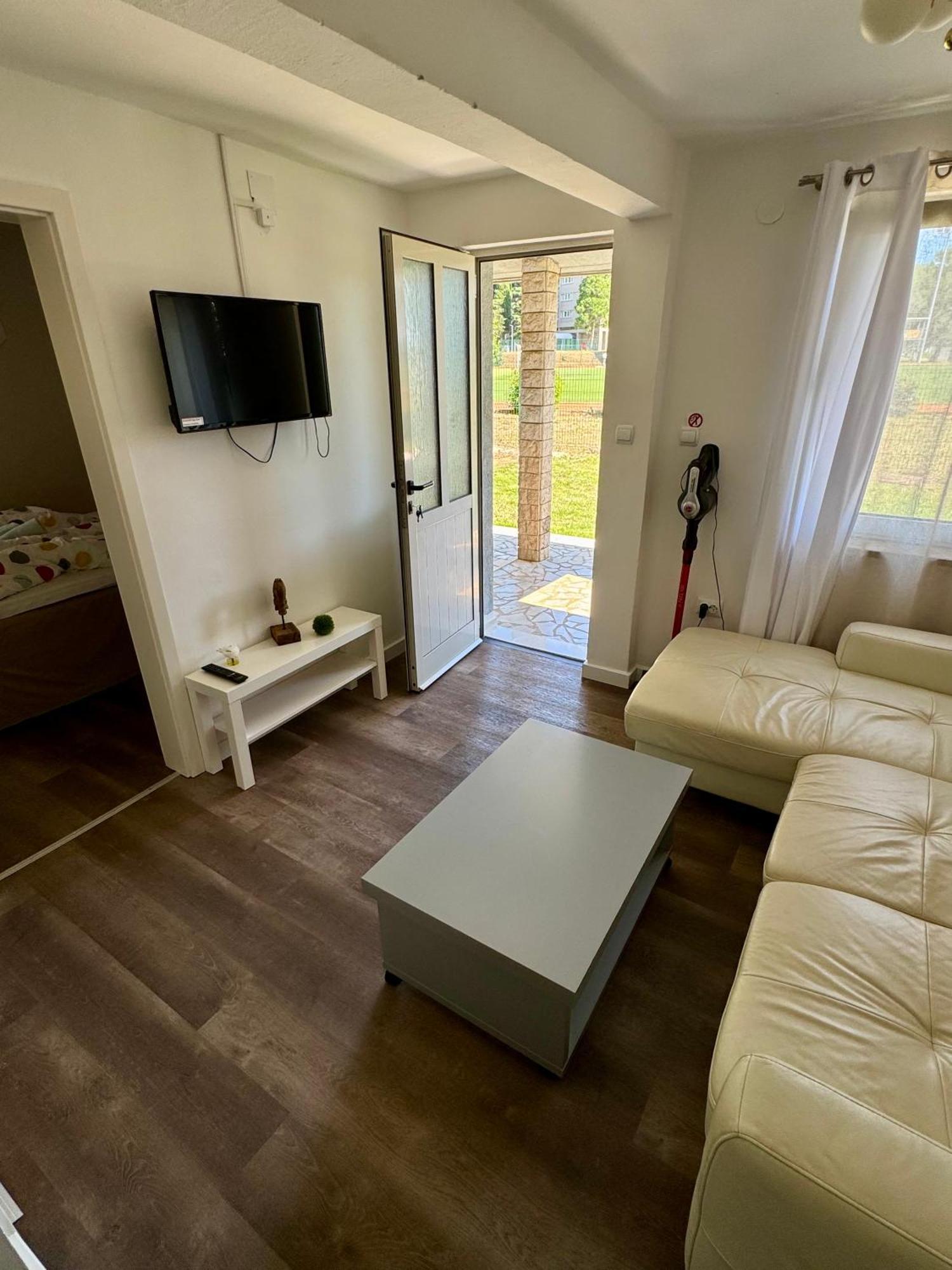 Enna Apartment B Meerblick Perfect Location Medulin Extérieur photo